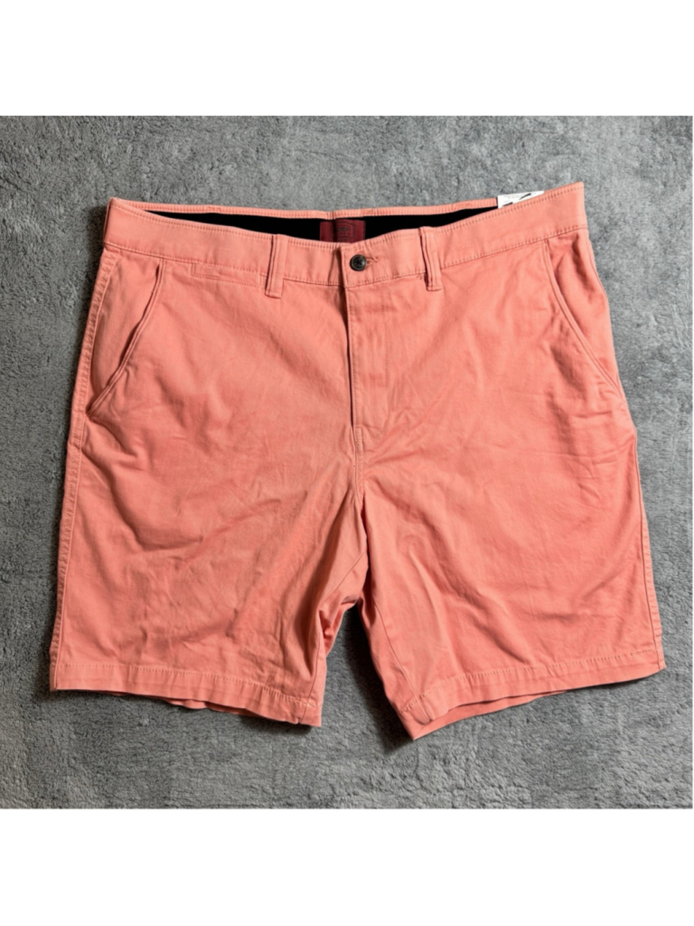 Young Men's Foundry Flat Front Flex Chino Shorts Coral Golf Stretch Size 44 NWT